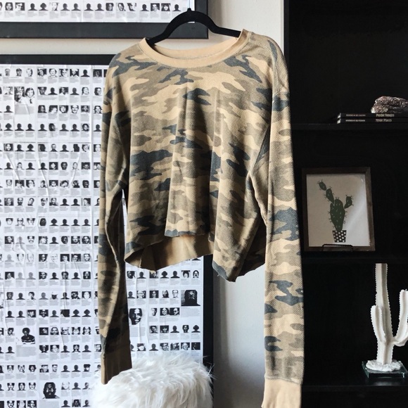croft & barrow Tops - CROFT AND BARROW | thermal camo long sleeve